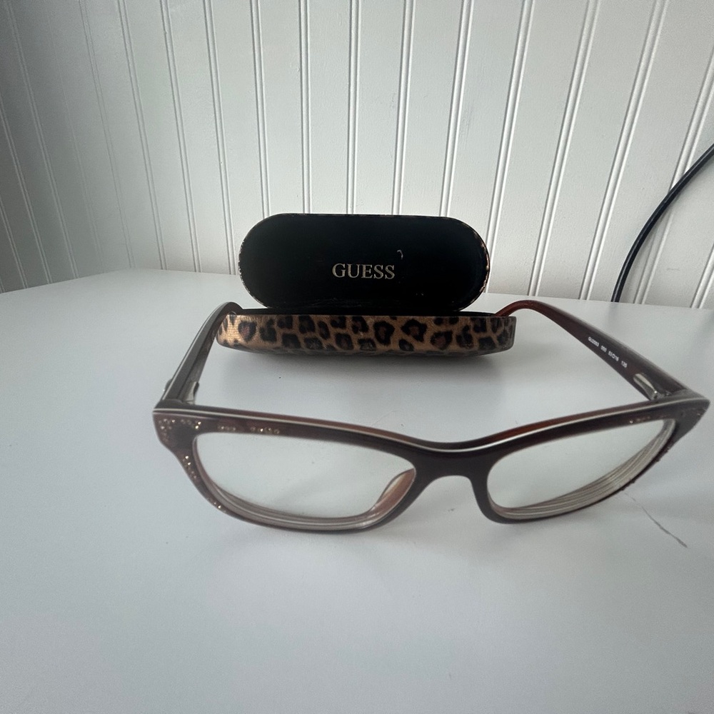 Guess Brown Rectangular Glasses With Leopard Print - image 8